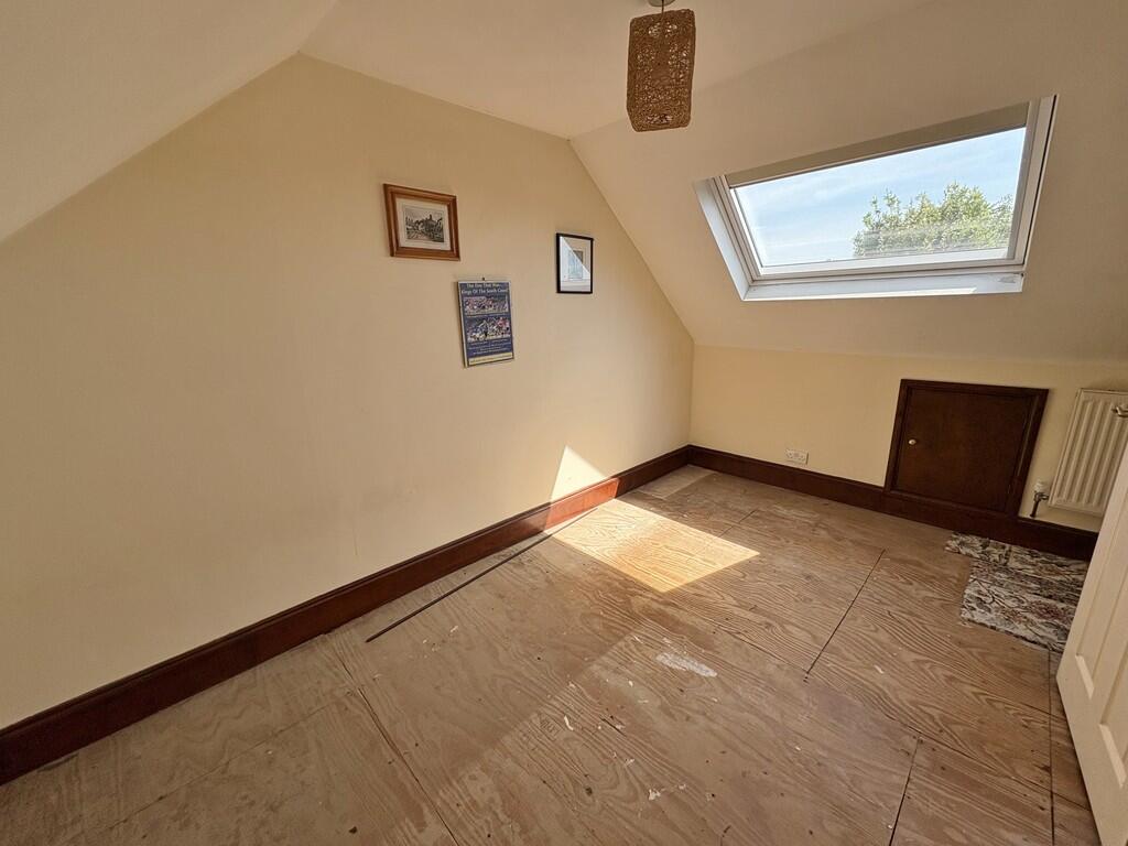 Station Road, Drayton photo 4