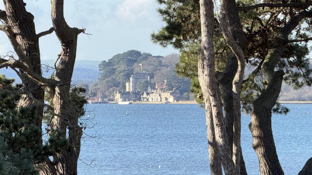 Additional image 3 of Brudenell Avenue, Sandbanks