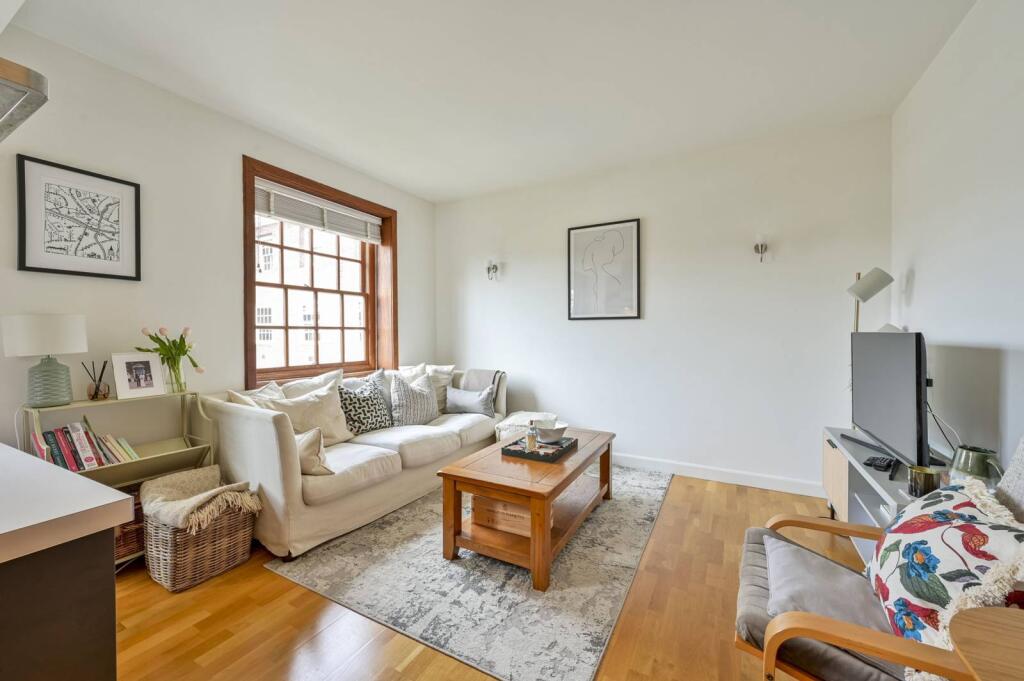 Main image of property: Scott Avenue, West Hill, London, SW15