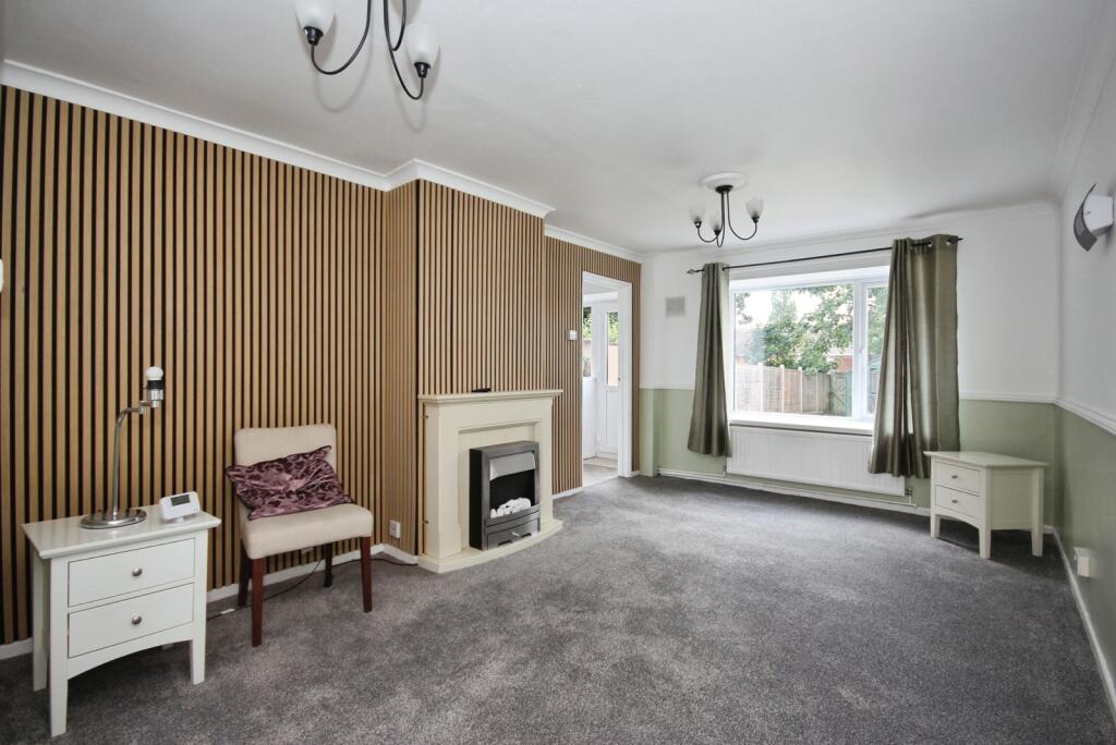 Compton Close, Leamington Spa, Warwickshire, CV32 photo 2