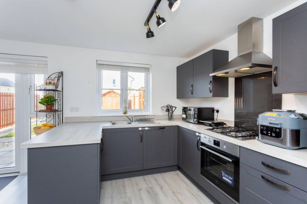 House in Kirkcaldy, Fife - More