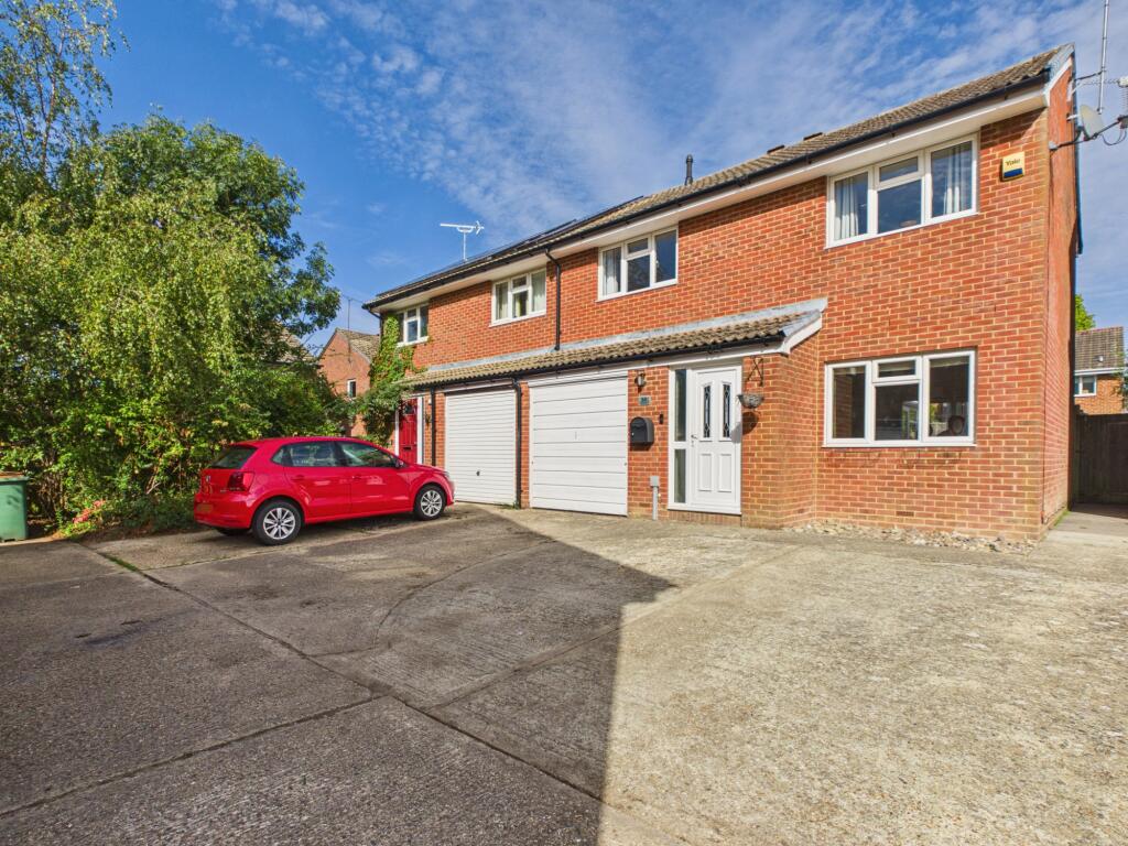 3-bed semi-detached on Bluebell Close, Horsham, West Sussex, £450,000