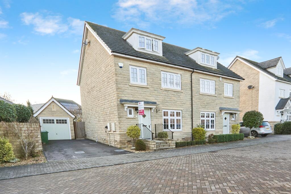 4-bed semi-detached on Mill Square, Horsforth, Leeds, £515,000