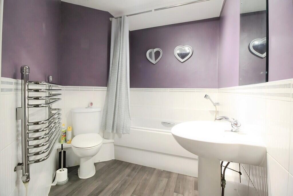 Apartment in Chester - View 5