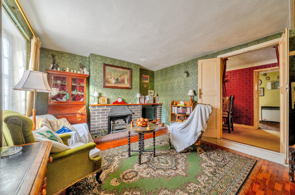 Silver Street, Warminster, BA12 - View 3
