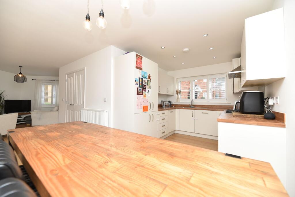 House in Peterborough - View 4