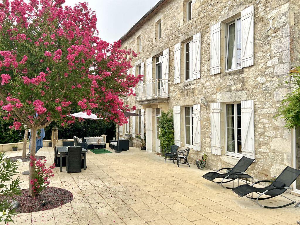 Main image of property: Velines, Gironde