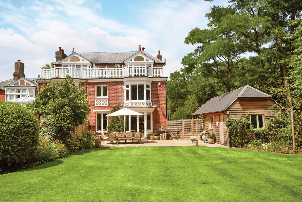 Main image of property: Wonersh Common, Wonersh, Guildford, Surrey GU5 0PR