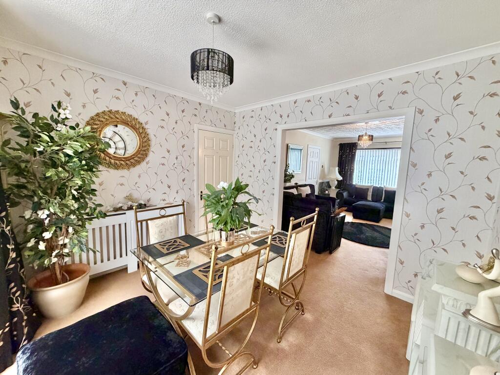 House in Barry, Vale of Glamorgan - More