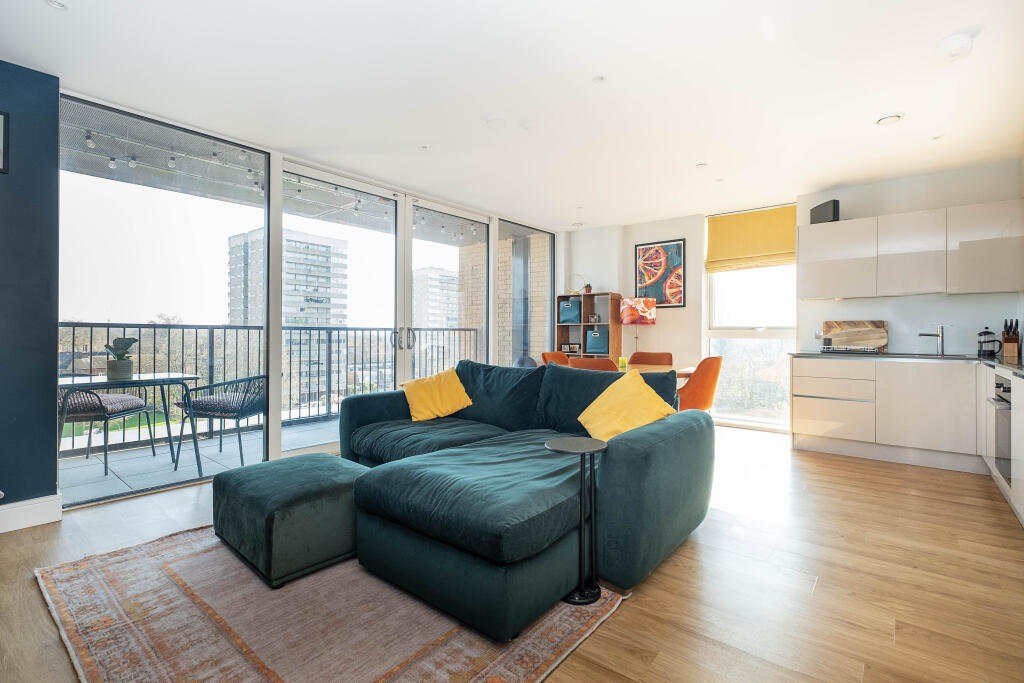 Main image of property: 38 Summerstown, London, SW17