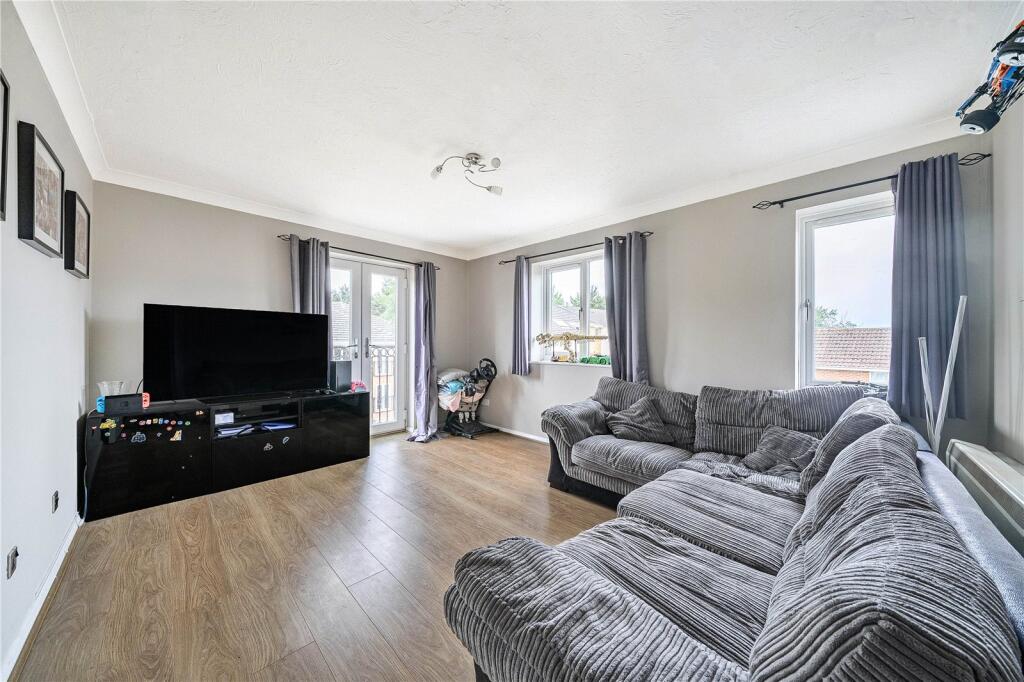Apartment in Thatcham, West Berkshire - View 2