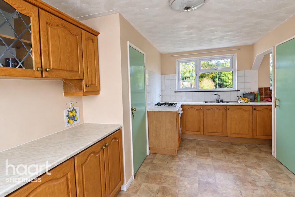Marshall Crescent, Queenborough photo 2