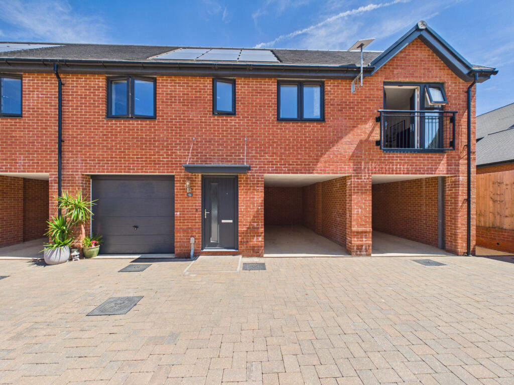 Main image of property: Dapperling Road, Curbridge, SO30 2YB