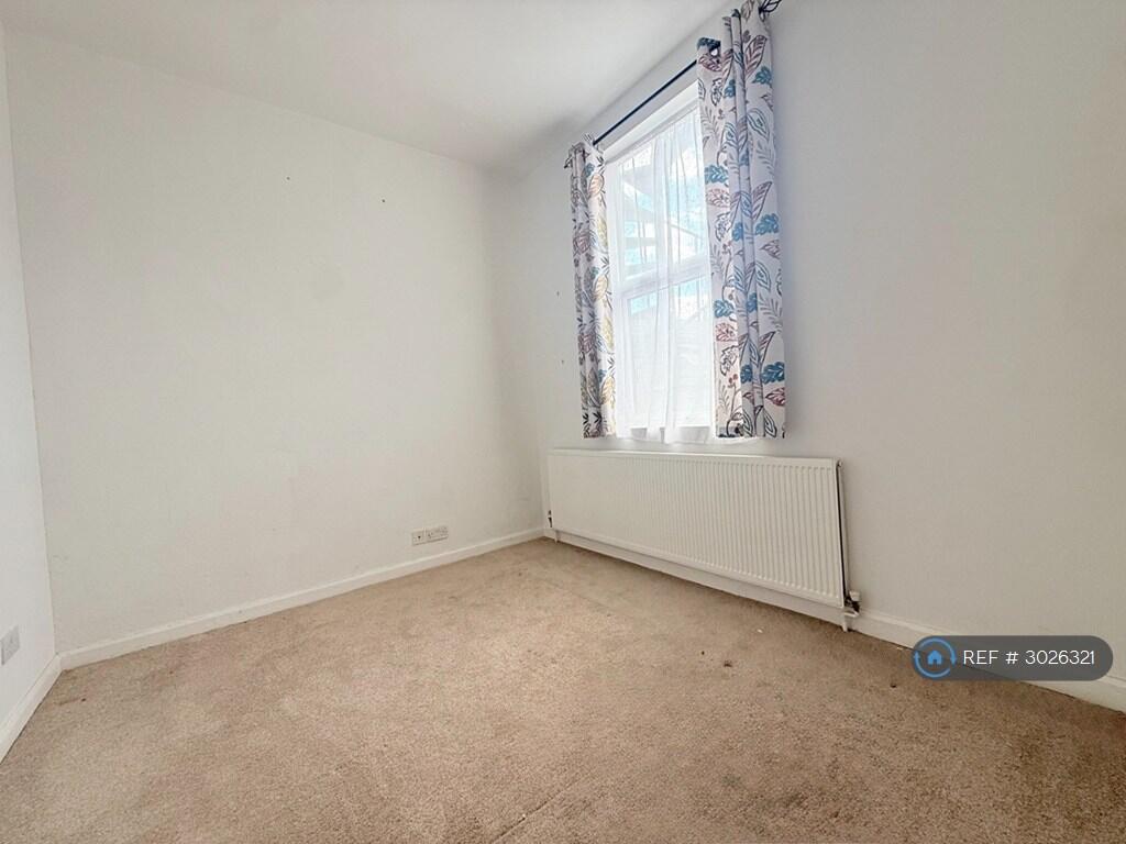 Apartment in Bedford, Harpur - More
