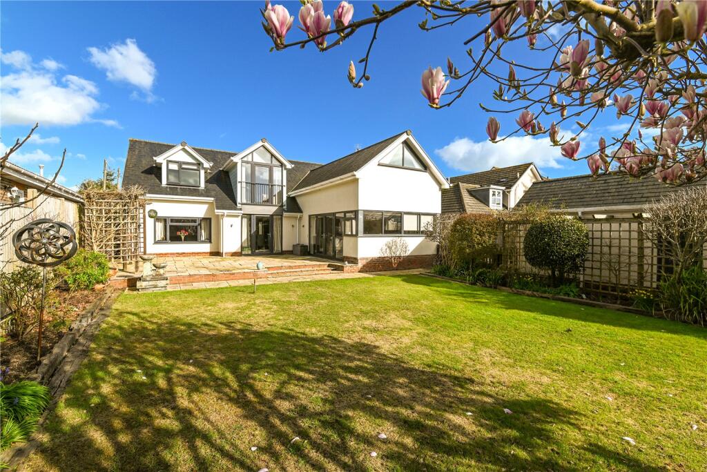 Main image of property: York Avenue, New Milton, Hampshire, BH25