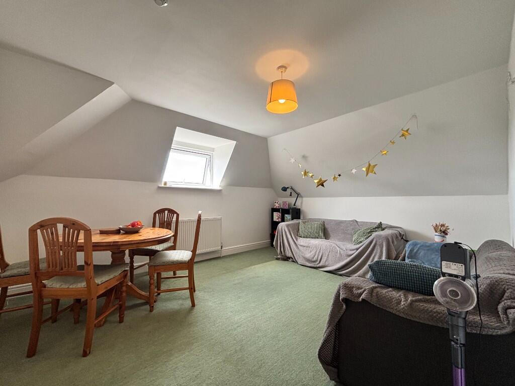Apartment in Bristol - View 2