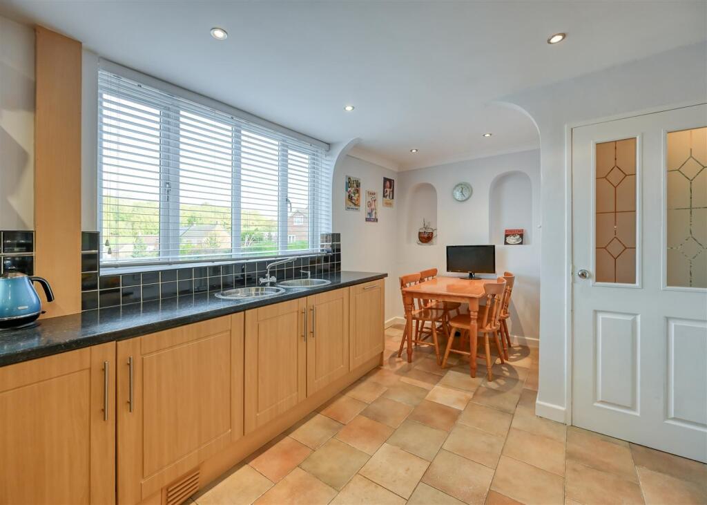54 Bull Lane, Wombourne, Wolverhampton - View 6