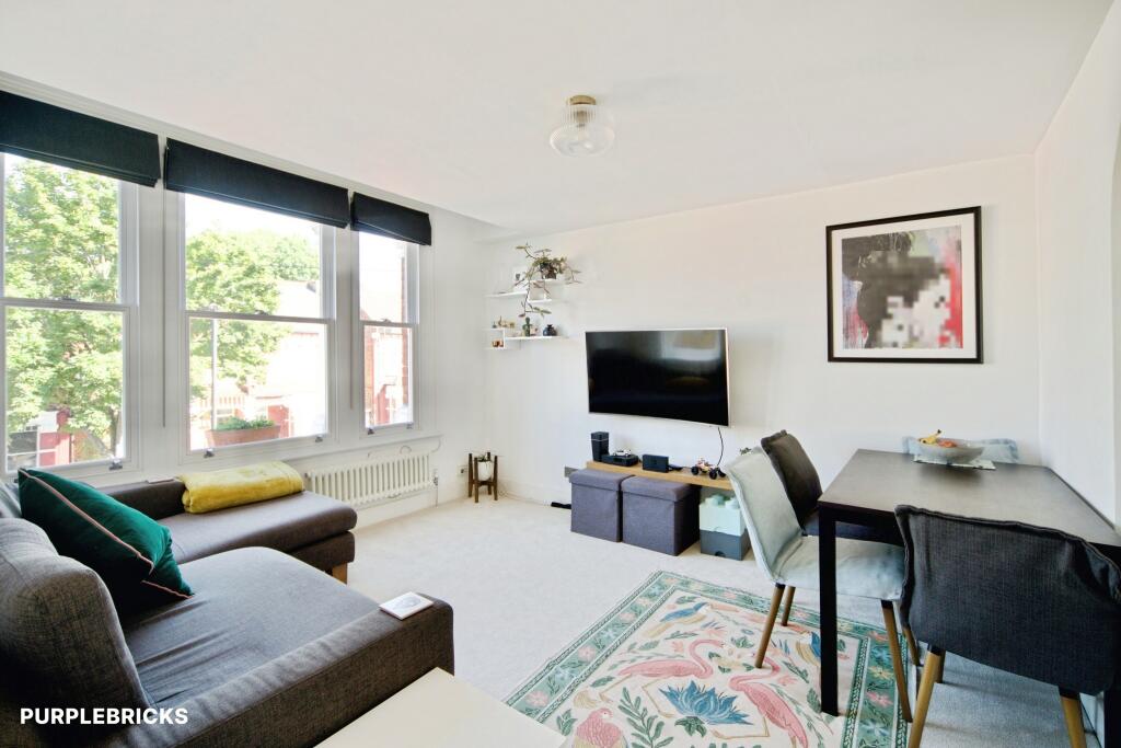 Apartment in London - View 3