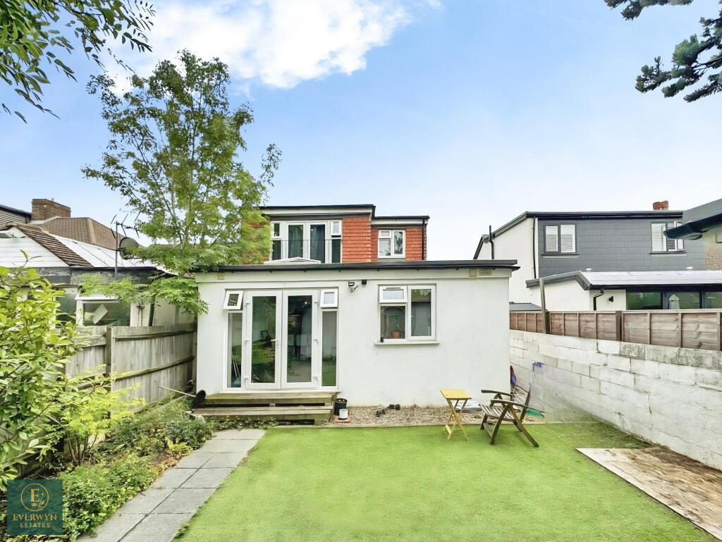House in Twickenham - View 2