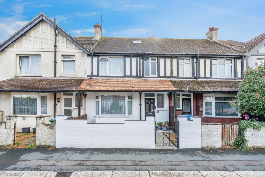 4-bed terraced on Linden Road, Bognor Regis, £340,000