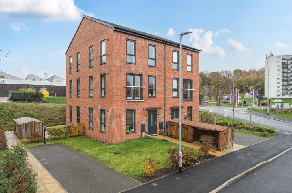 Main image of property: Copper Beech Court, West Park, LS16