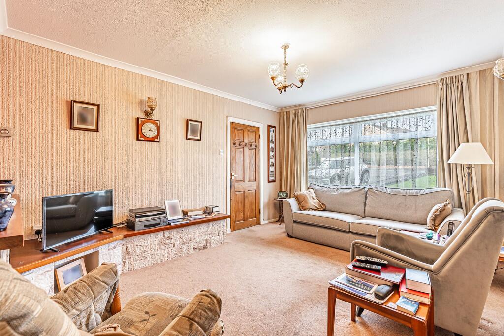 Briar Way, Tonteg, CF38 photo 4