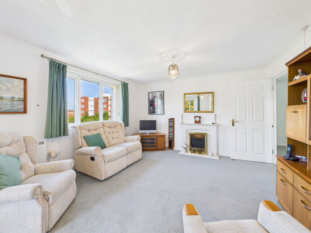 Jubilee Court, Mill Road, Worthing, BN11 photo 4