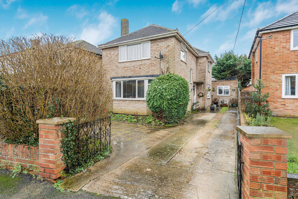 Main image of property: Spencer Avenue, Yarnton, OX5