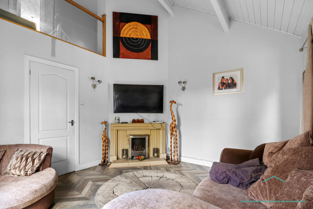 Chatsworth Drive, Wellingborough, NN8 5FB - View 5