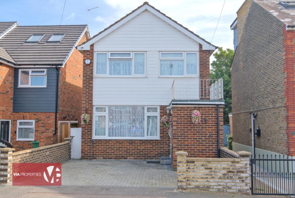 Main image of property: Bosanquet Road, Hoddesdon, EN11