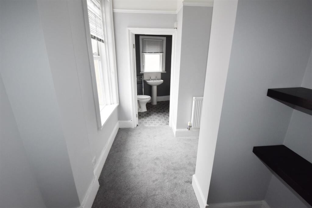 Apartment in Bristol, Totterdown - View 5