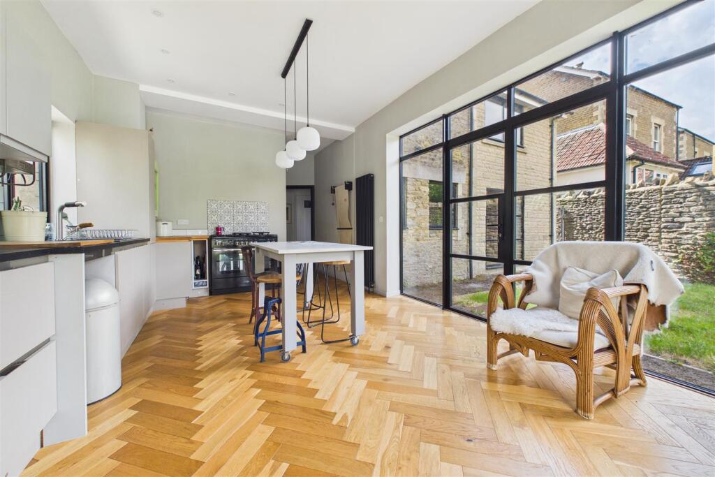 House in Bath - View 2