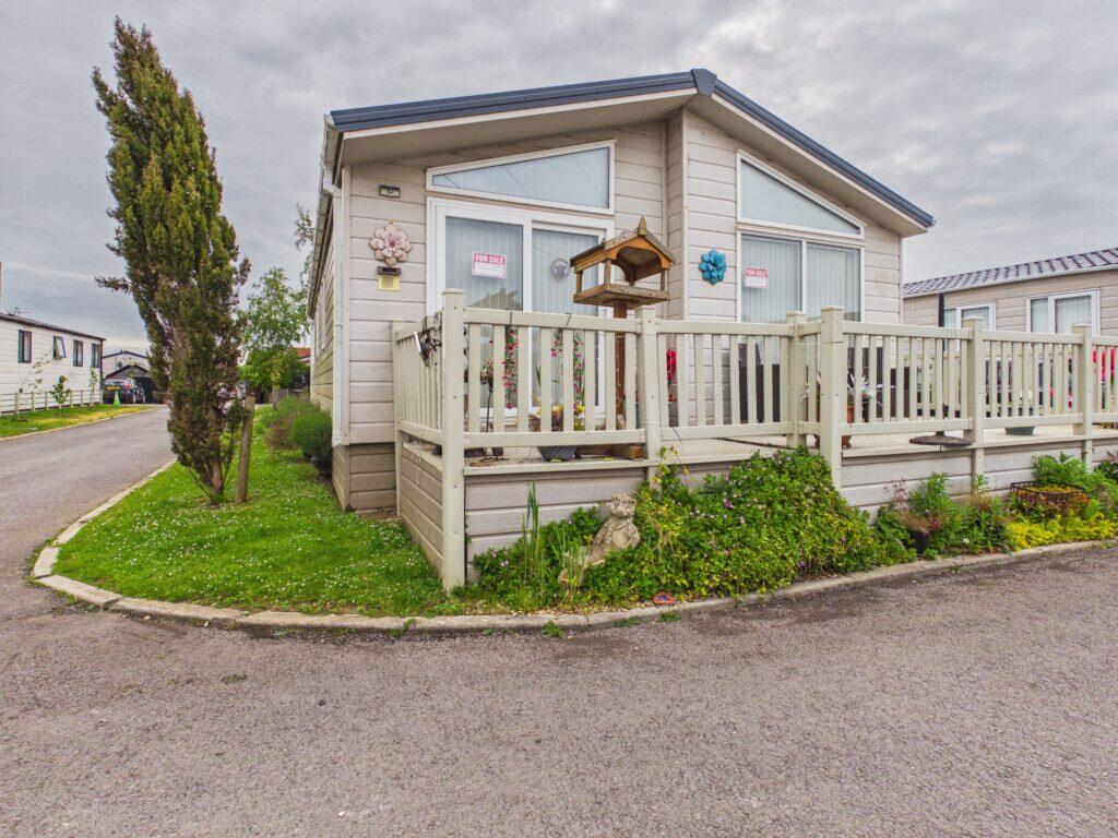 Main image of property: NP20 Norton Park, Norton, Gloucester GL2 9LH
