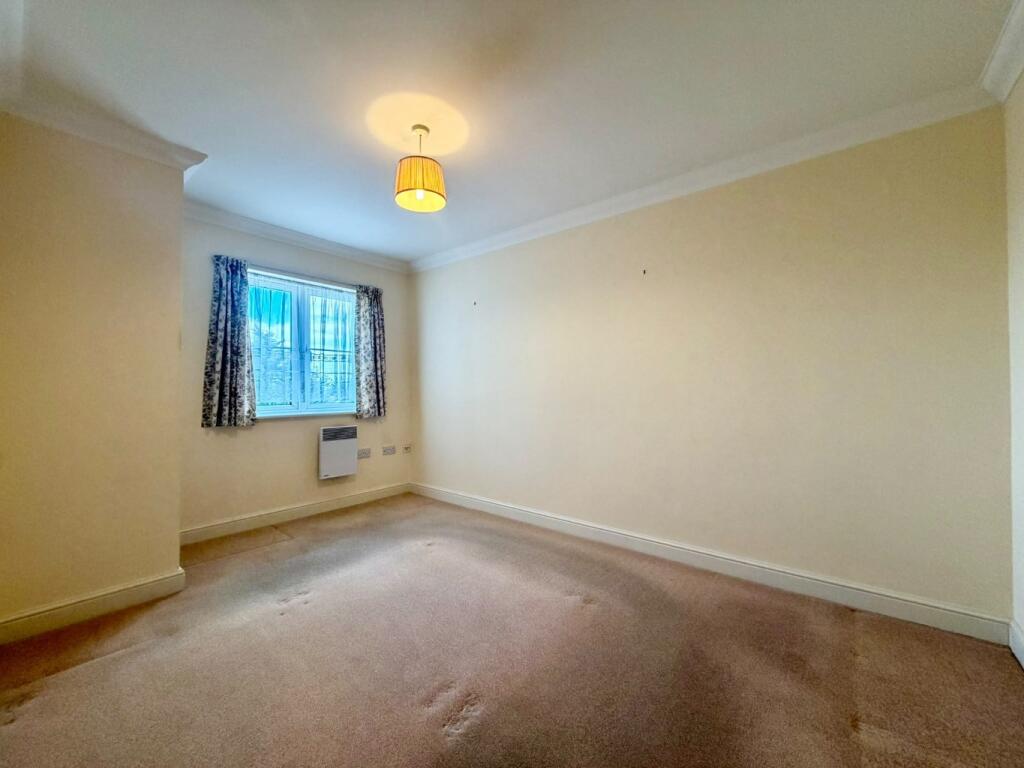 Apartment in Castle Point, Essex - More