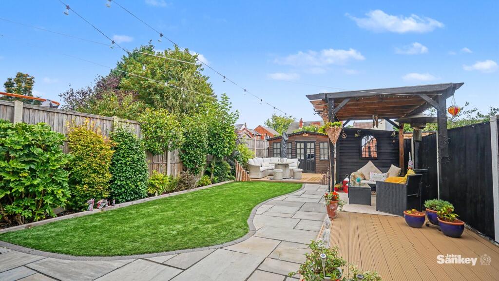 House in Mansfield, Nottinghamshire - View 4