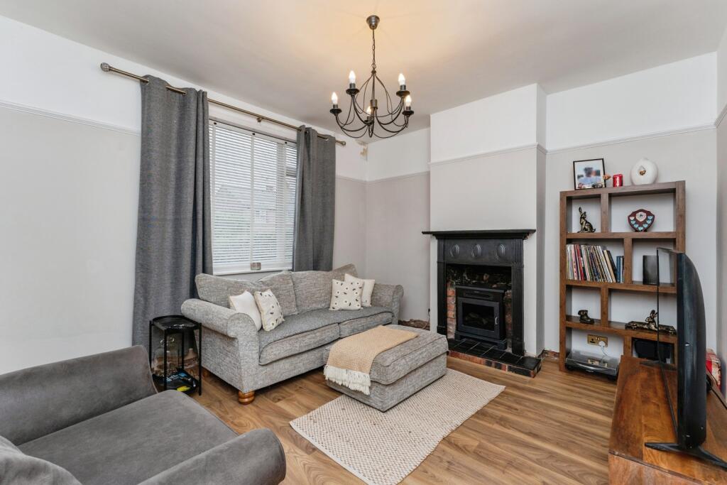 House in Chester, Ellesmere Port - View 3
