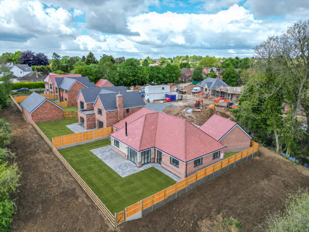 House in Hinckley and Bosworth, Burbage - View 2