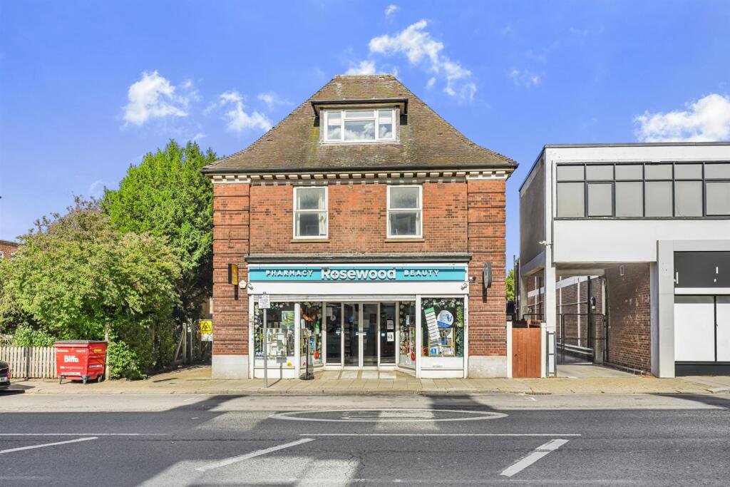Main image of property: Station Road, North Chingford, E4