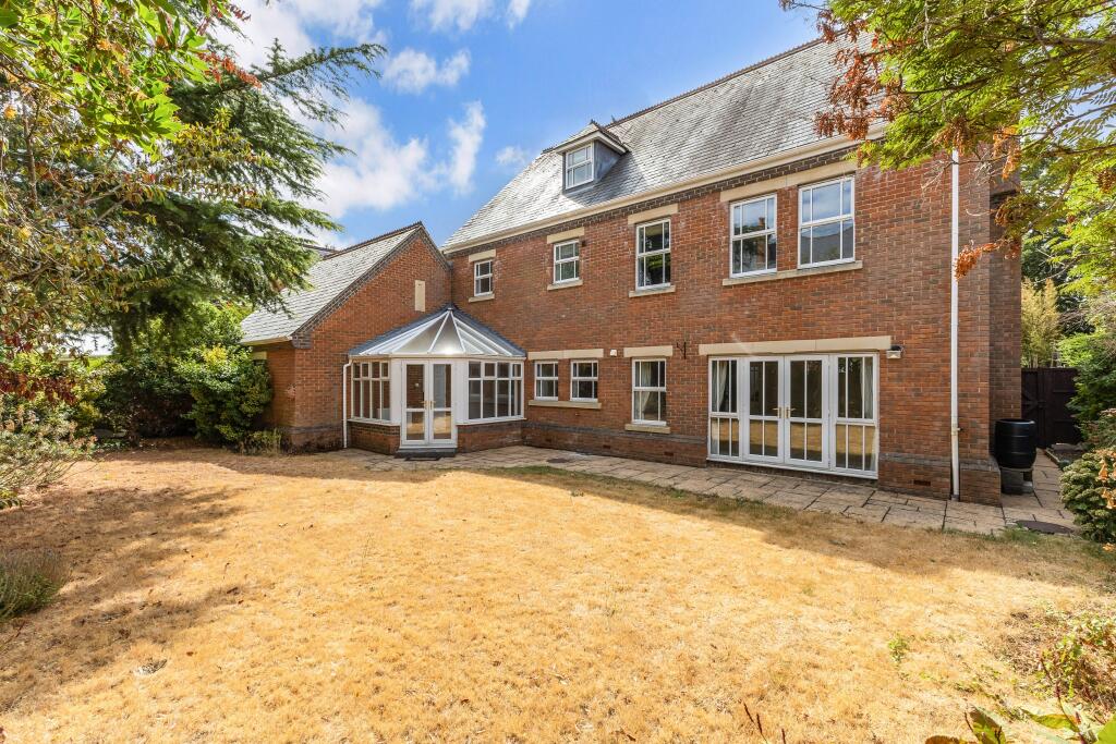 House in Guildford - View 2