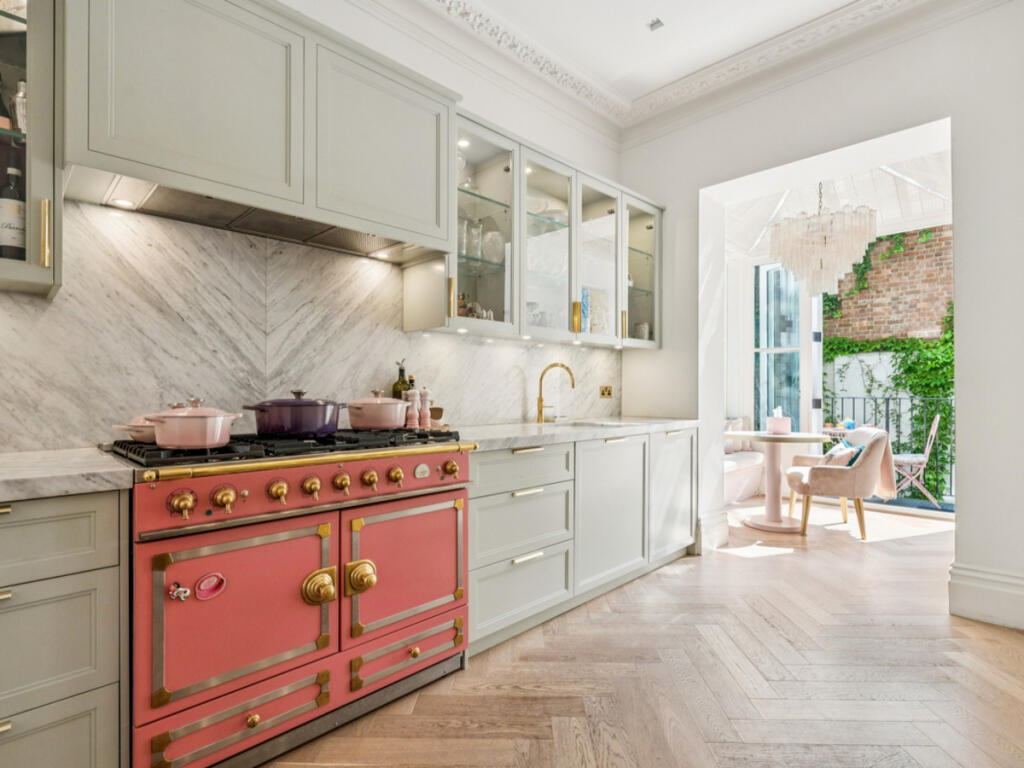 House in London - More