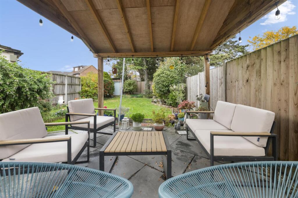 House in Southall - View 4