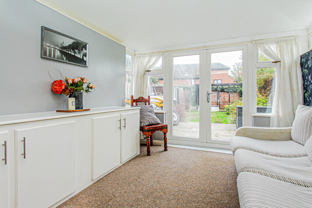 House in Irthlingborough, North Northamptonshire - View 5