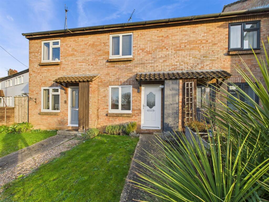 Main image of property: Pavely Close, Chippenham