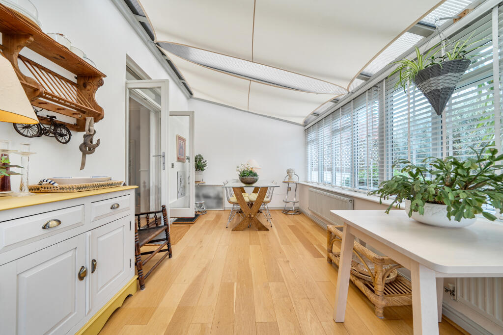 House in Taunton - View 4