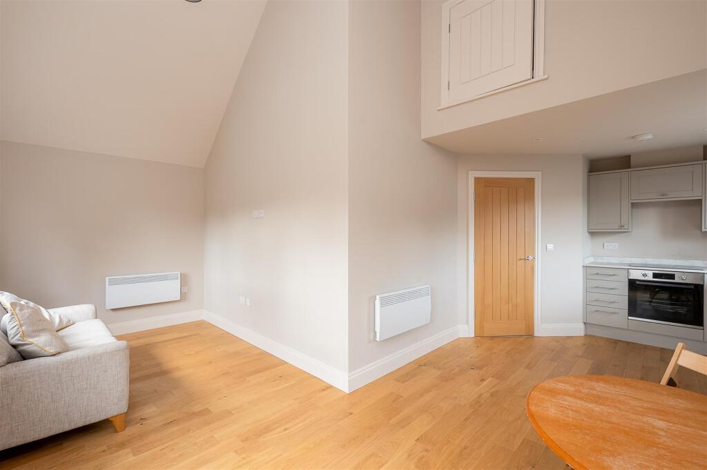 Apartment in York, Holgate - View 4