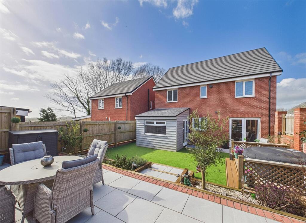 Main image of property: Maes Y Cwrt, Pembrey, Burry Port