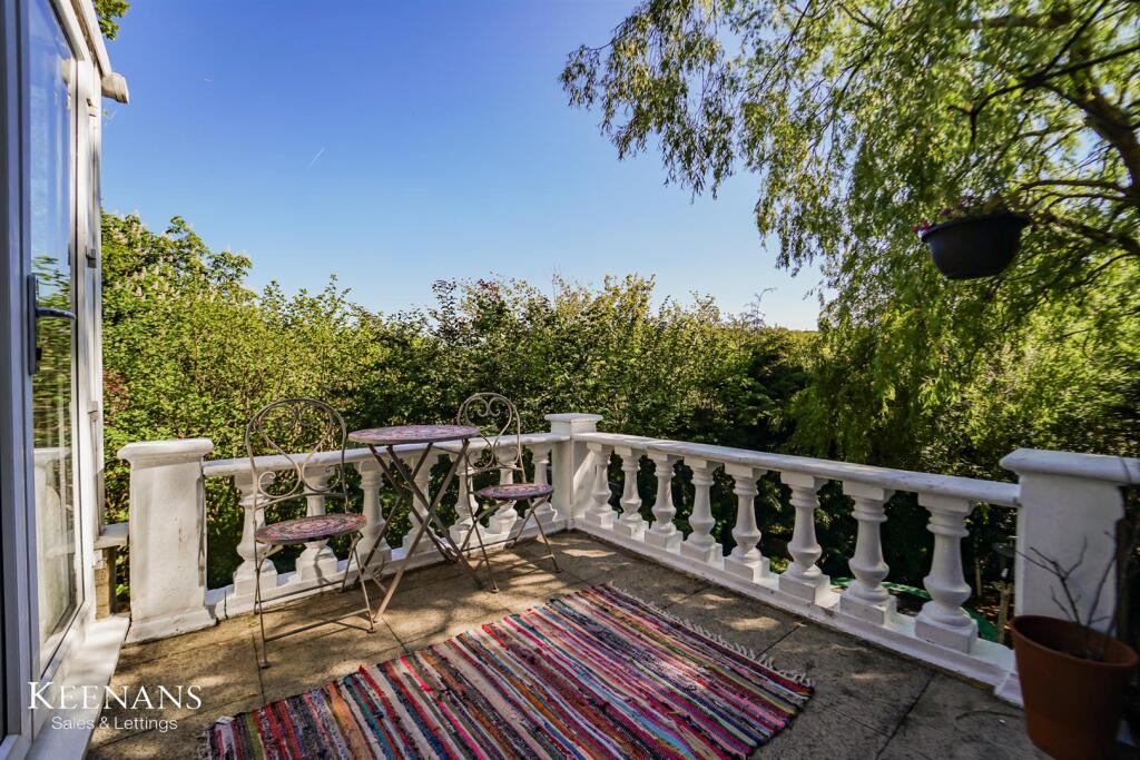 Additional image 38 of Barn Field Close, Colne