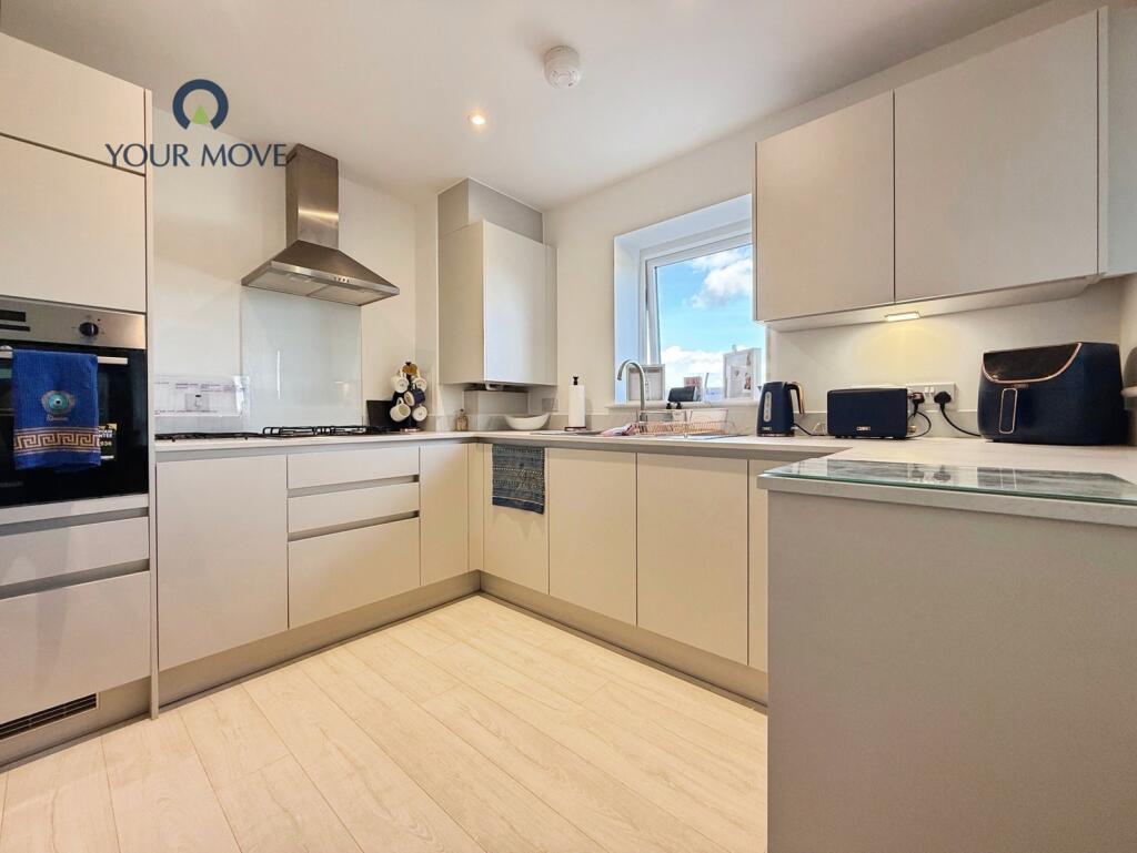 Apartment in Dartford, Swanscombe and Greenhithe - View 2