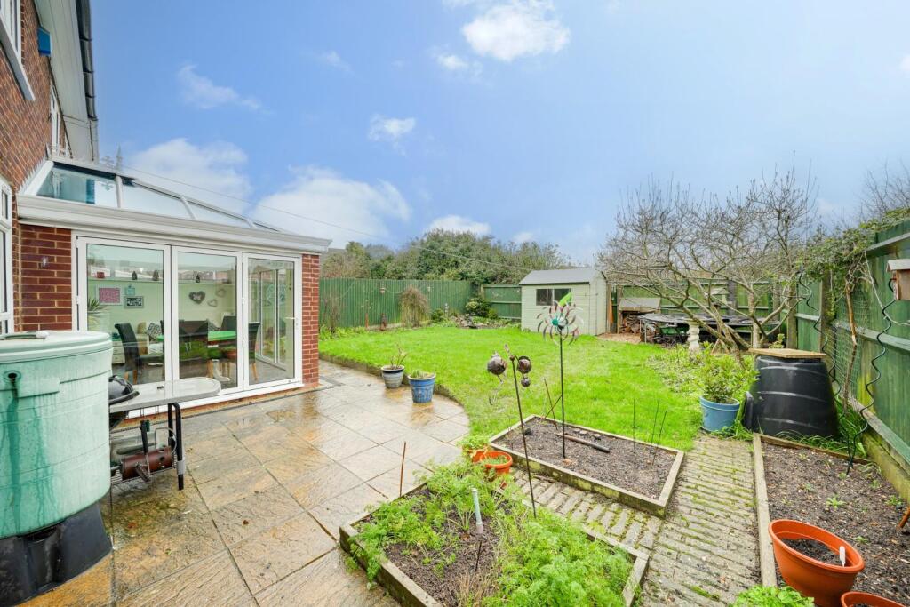 Weston Avenue, Leighton Buzzard photo 5