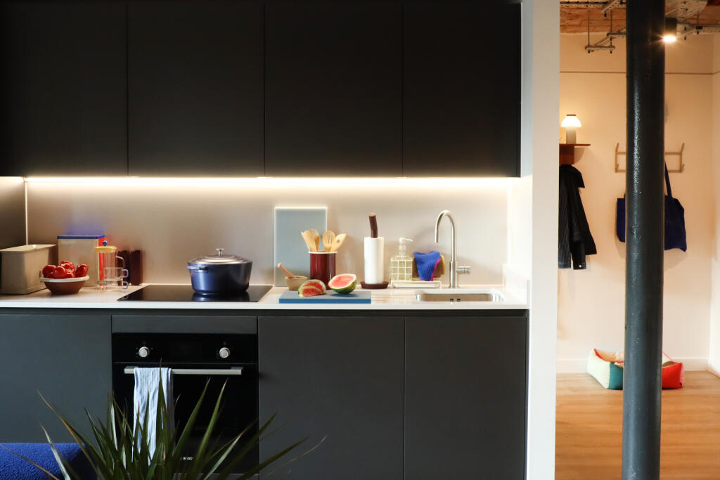 Apartment in Stockport - More